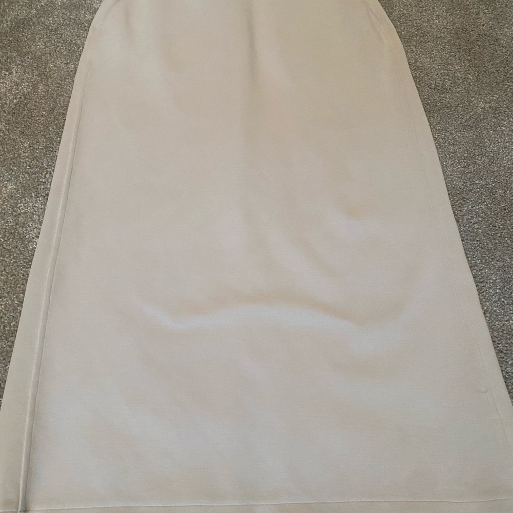 Lululemon Athletica Cream Pencil Skirt